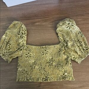Roxy Floral Puff Sleeve Top in Olive Green crop top